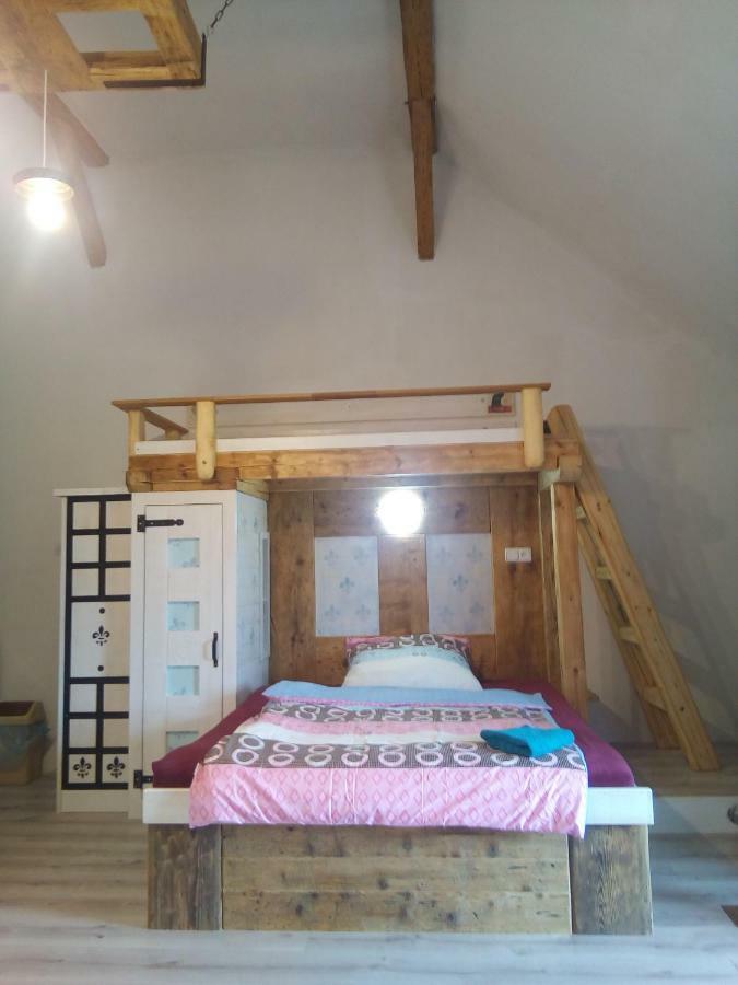 Pokojiky Na Vetrne Malsin Exterior photo